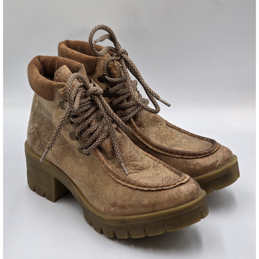 Diba True Womens Size 7.5 Prom Queen Tan Chucky Lug Sole Block Heel Ankle Boots